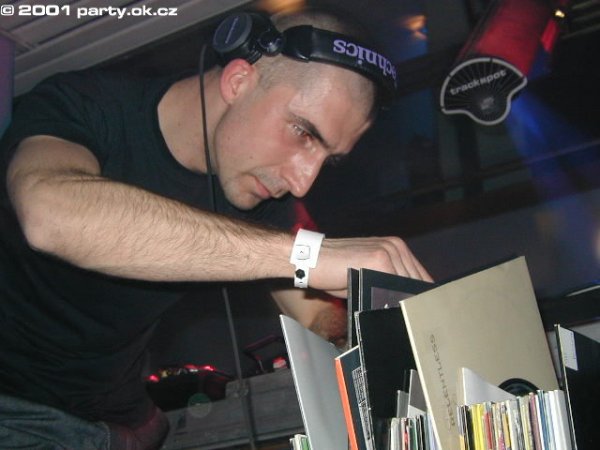 14 DJ Vectif
