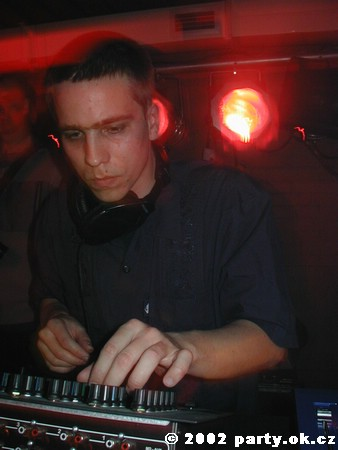 04 DJ Viktor Hech.JPG