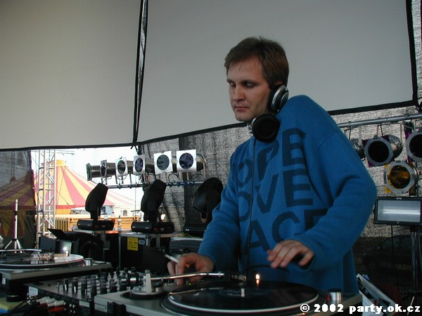 121 DJ Loutka.JPG